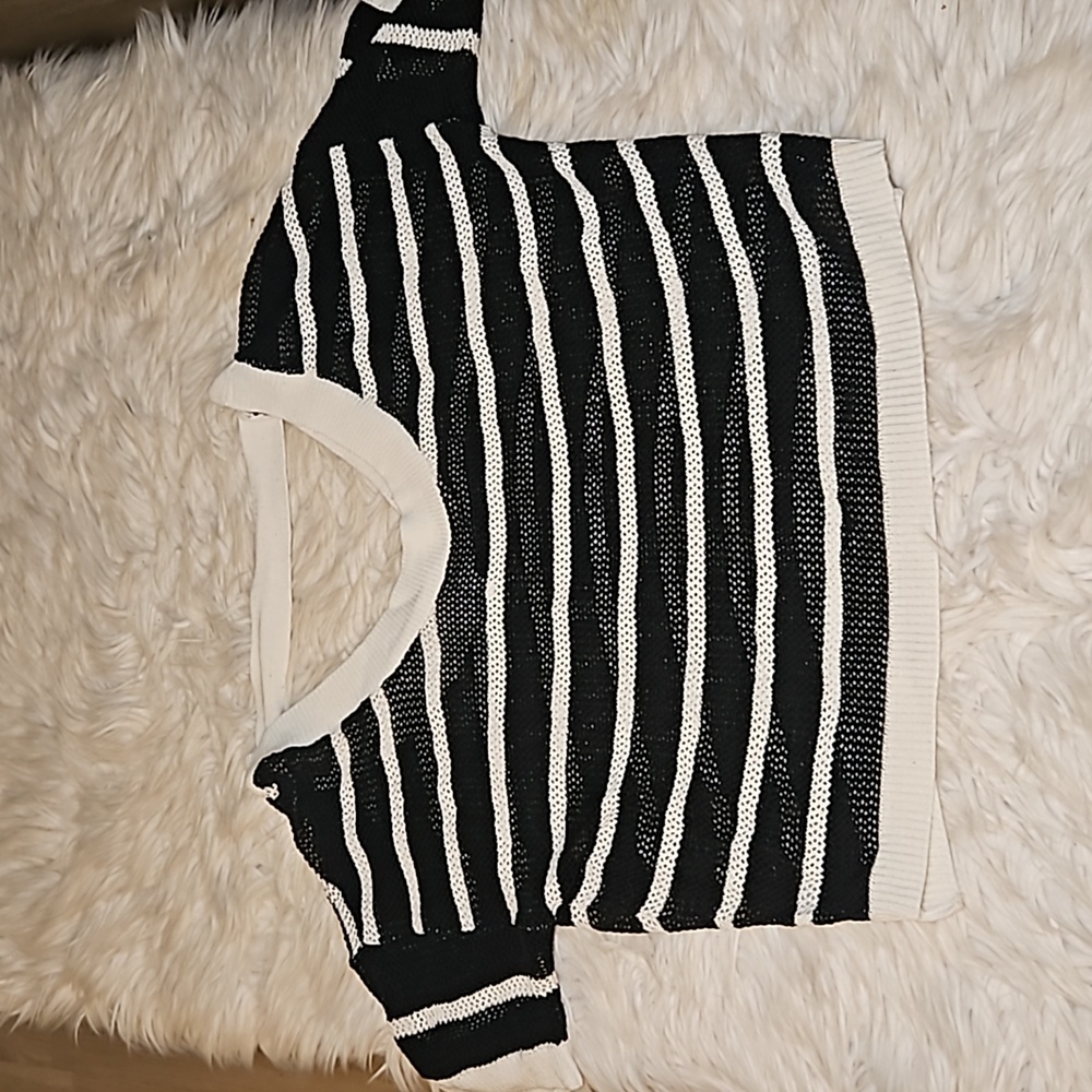 dELiA*s Knit Top